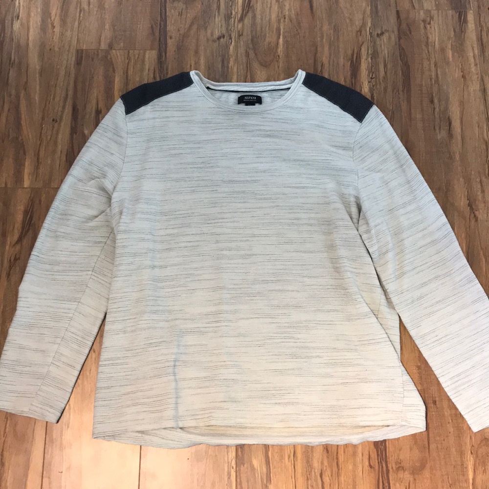 Long sleeve alfani tee